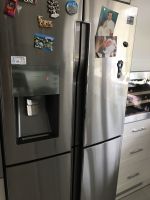 Холодильник с ледогенератором